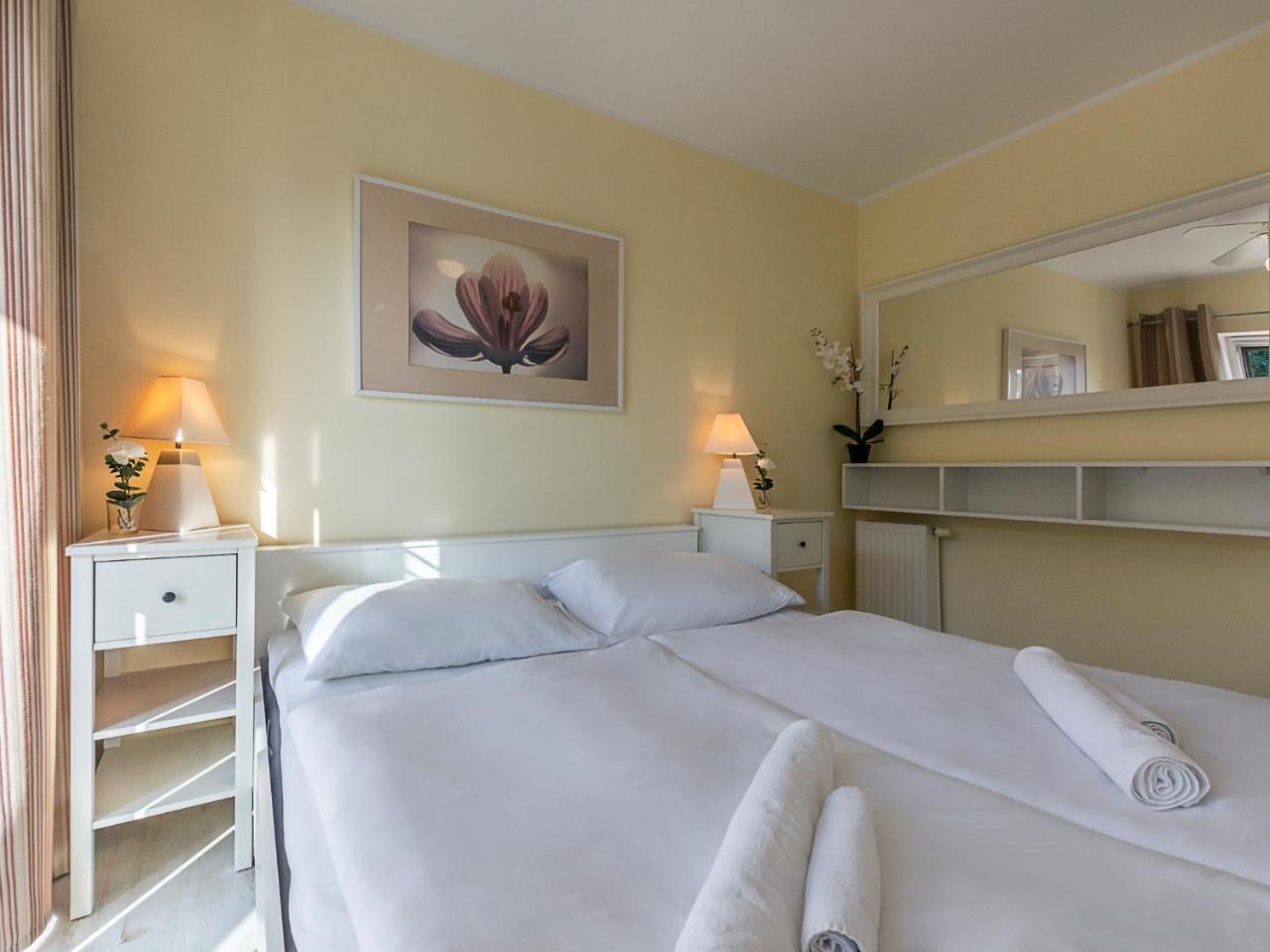 VacationClub - Rezydencja Bursztyn Apartament 31 Swinoujscie Kültér fotó