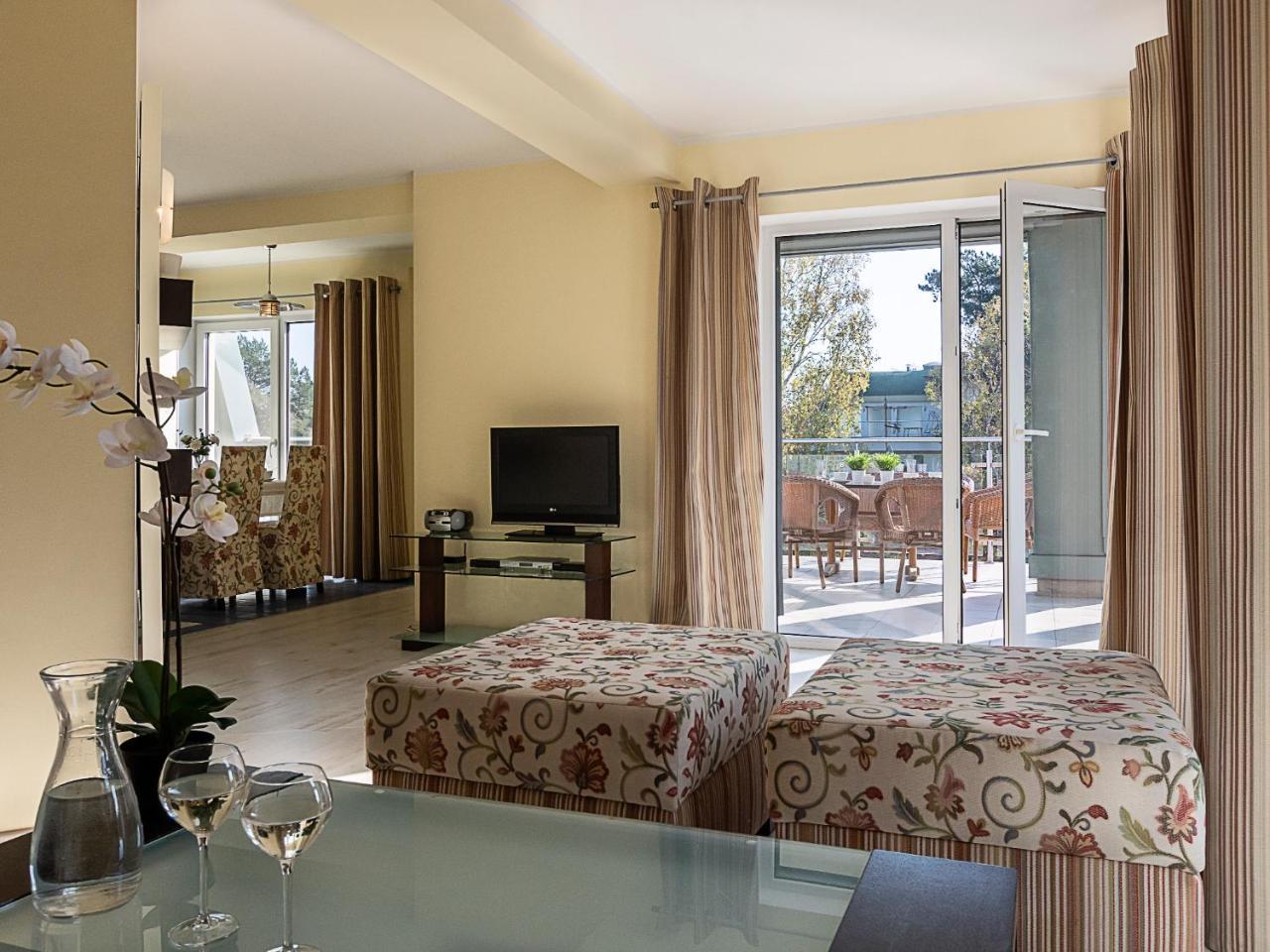 VacationClub - Rezydencja Bursztyn Apartament 31 Swinoujscie Kültér fotó